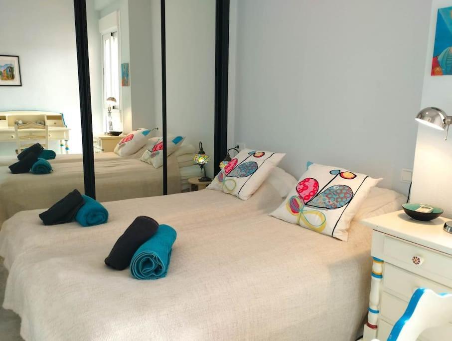 Amazing 3 Bedroom Townhouse Close To Burriana, 네르하 외부 사진