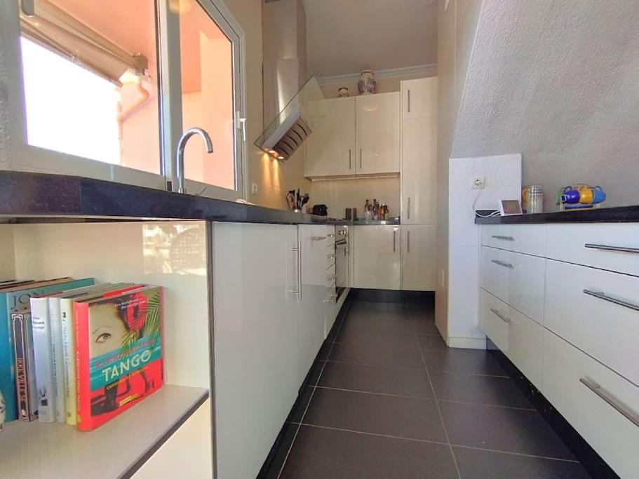 Amazing 3 Bedroom Townhouse Close To Burriana, 네르하 외부 사진