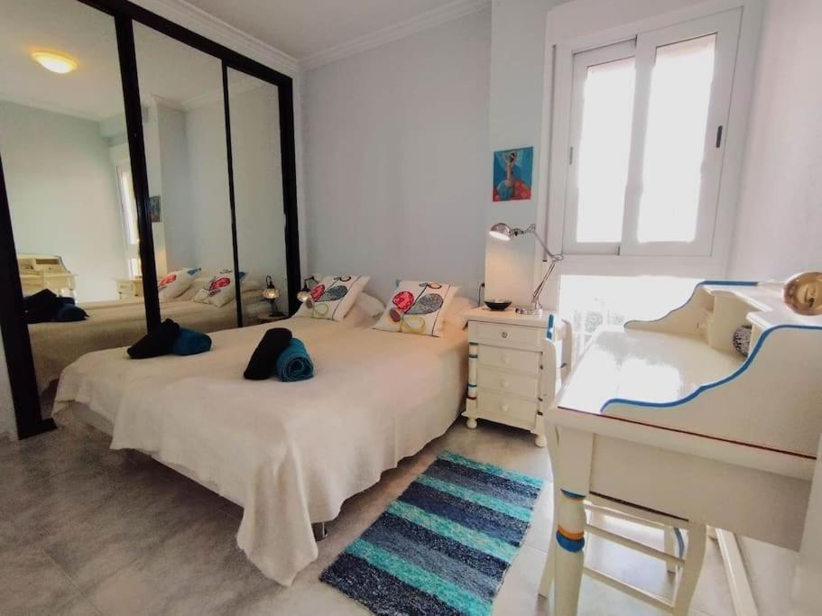 Amazing 3 Bedroom Townhouse Close To Burriana, 네르하 외부 사진