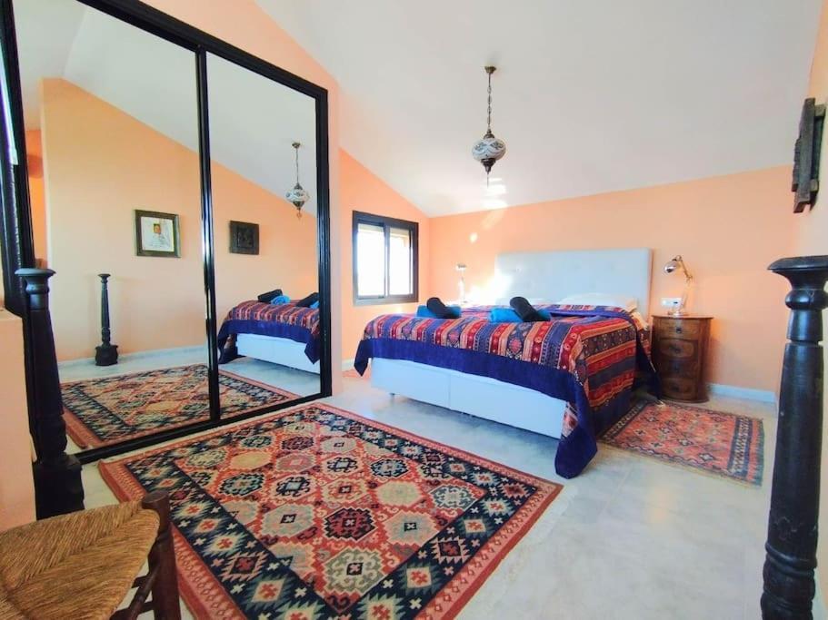 Amazing 3 Bedroom Townhouse Close To Burriana, 네르하 외부 사진